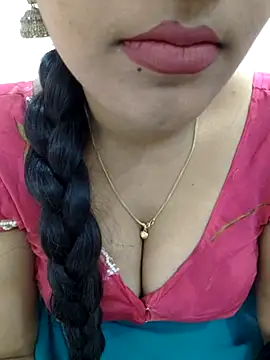 priya 00143 online show from 12-19-25, 07:00