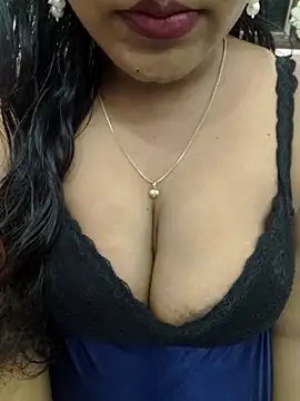Snapshot of priya_00143 chatting on 05-26-26, 04:27 priya 00143 online show from 05-26-26, 04:27