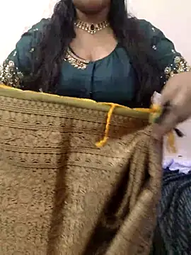 Snapshot of priya_00143 chatting on 07-24-26, 05:14 priya 00143 online show from 07-24-26, 05:14