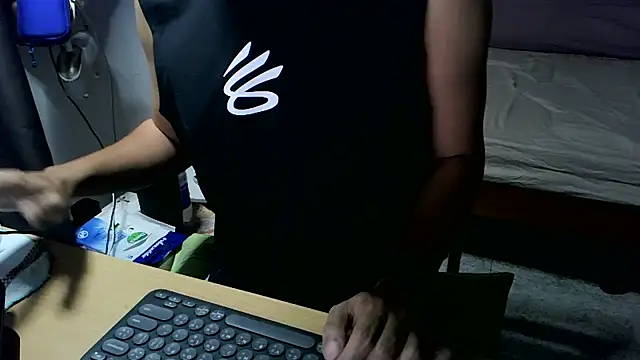 Snapshot of mak_mark92 chatting on 10-12-25, 07:26 mak mark92 online show from 10-12-25, 07:26