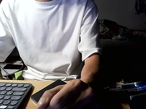 Snapshot of mak_mark92 chatting on 10-14-25, 07:47 mak mark92 online show from 10-14-25, 07:47