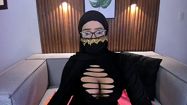 Snapshot of Sasha_Anaan chatting on 03-17-25, 08:51 Sasha Anaan online show from 03-17-25, 08:51