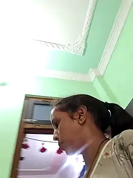 Hotty-Nidhi online show from 11-06-25, 04:38