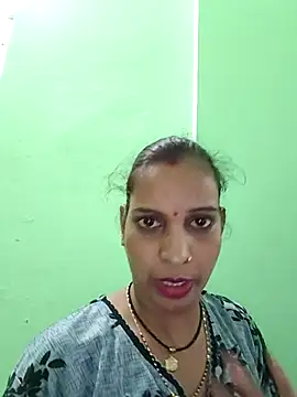 Hotty-Nidhi online show from 10-24-25, 02:49