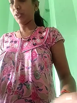 Hotty-Nidhi online show from 11-25-25, 03:40