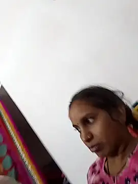 Hotty-Nidhi online show from 11-23-25, 03:27