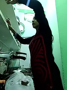 Hotty-Nidhi online show from 01-12-26, 03:30