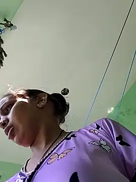 Hotty-Nidhi online show from 11-07-25, 04:50