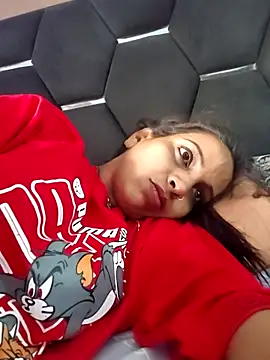 Hotty-Nidhi online show from 05-27-26, 02:52