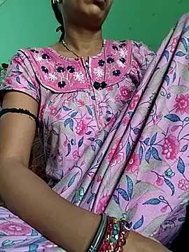 Hotty-Nidhi online show from 03-04-26, 03:03