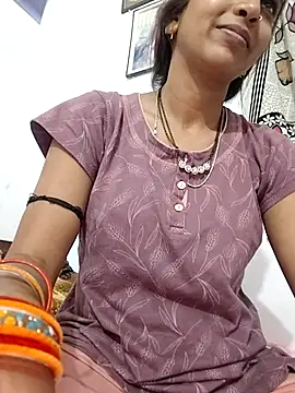 Hotty-Nidhi online show from 03-20-26, 02:56