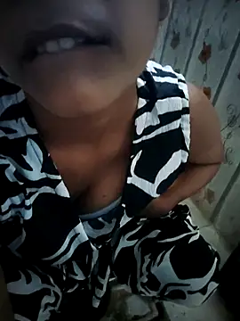 indiancute43 online show from 06-25-26, 04:43