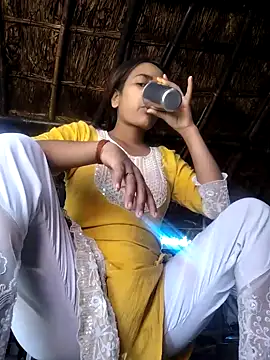 Snapshot of indiancute43 chatting on 04-11-26, 02:19 indiancute43 online show from 04-11-26, 02:19