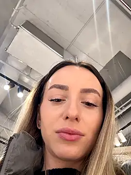 AlexisWhit online show from 11-23-25, 08:57