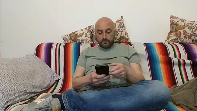 maxxxio12 online show from 04-12-26, 12:08