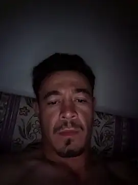 Snapshot of Thunderbolt121 chatting on 11-12-25, 02:54 Thunderbolt121 online show from 11-12-25, 02:54