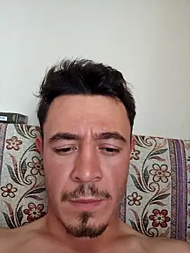 Snapshot of Thunderbolt121 chatting on 11-11-25, 11:05 Thunderbolt121 online show from 11-11-25, 11:05