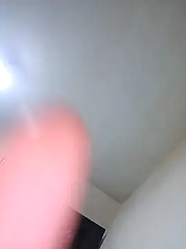 Snapshot of Thunderbolt121 chatting on 11-14-25, 09:29 Thunderbolt121 online show from 11-14-25, 09:29