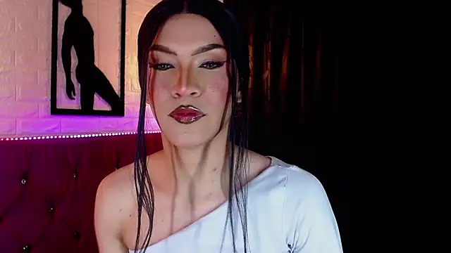 agatha rodriguez online show from 04-18-26, 01:46