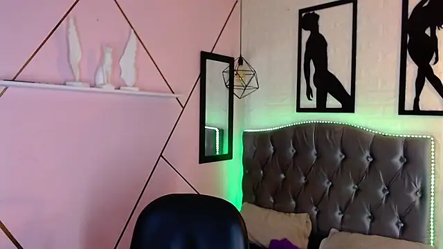 agatha rodriguez online show from 02-16-26, 02:05