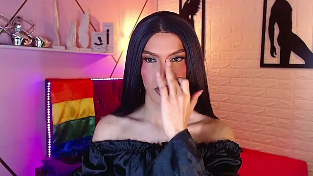 agatha rodriguez online show from 06-18-26, 12:32