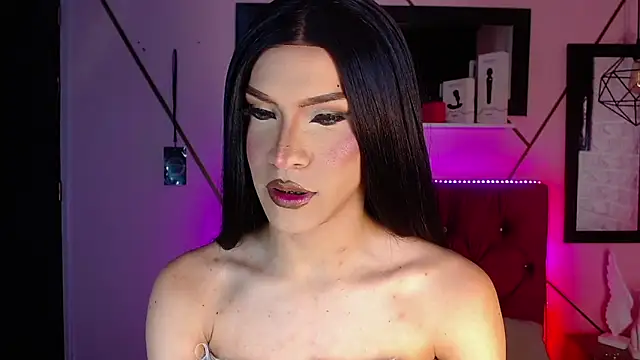 agatha rodriguez online show from 03-25-26, 07:24