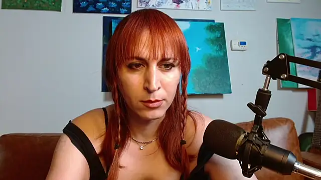 Snapshot of ChewyCandy chatting on 10-26-25, 10:32 ChewyCandy online show from 10-26-25, 10:32