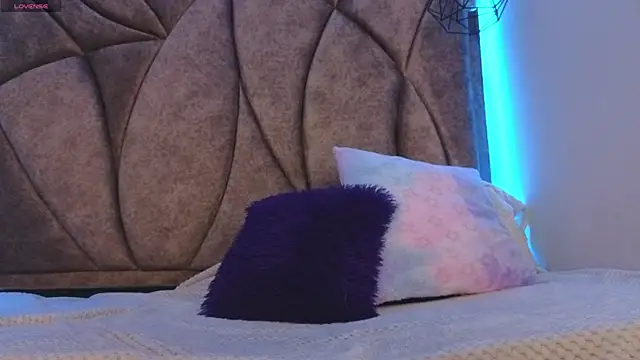 Kanela miller  online show from 05-01-26, 12:21