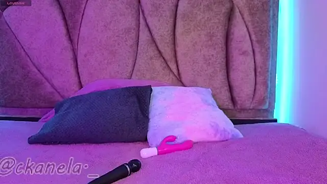 Kanela miller  online show from 01-06-26, 12:31