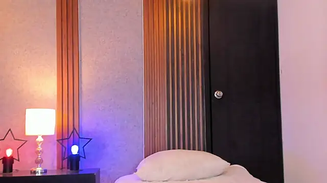 Abby sinss online show from 11-20-25, 08:20