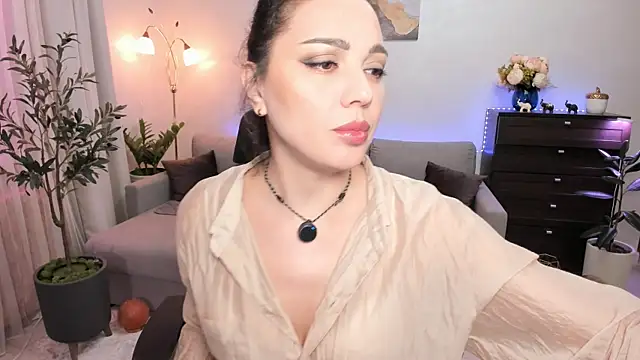 Snapshot of Viki_Bellson chatting on 06-07-26, 06:57 Viki Bellson online show from 06-07-26, 06:57