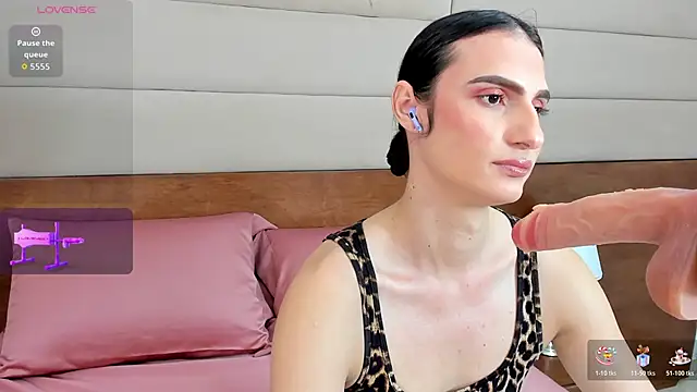 shantall skinny online show from 12-17-25, 03:17