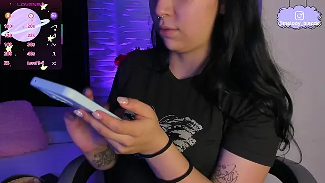 Melody Black  online show from 11-06-25, 08:13