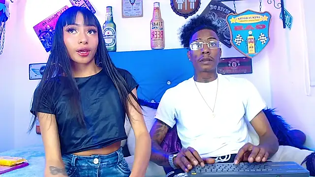 Snapshot of lili_roussi chatting on 03-24-26, 08:09 lili roussi online show from 03-24-26, 08:09