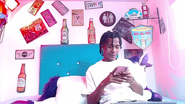 lili roussi online show from 10-31-25, 05:20