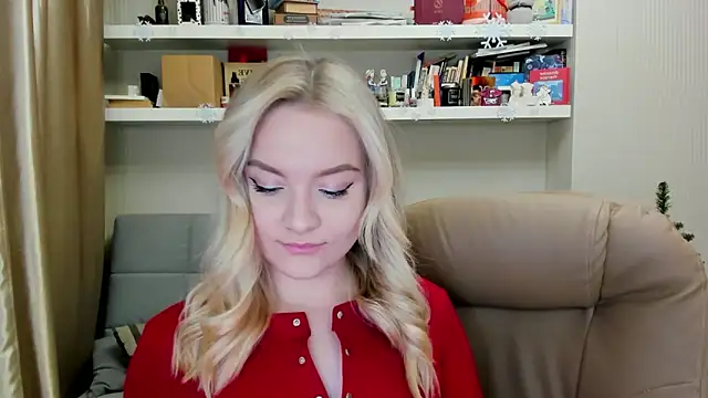 Kara Smith  online show from 12-14-25, 10:48