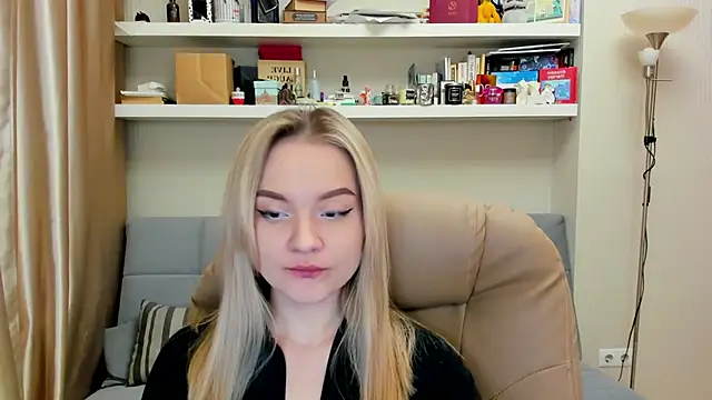 Kara Smith  online show from 03-16-25, 12:12