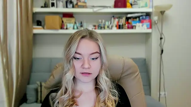 Kara Smith  online show from 11-14-25, 01:42