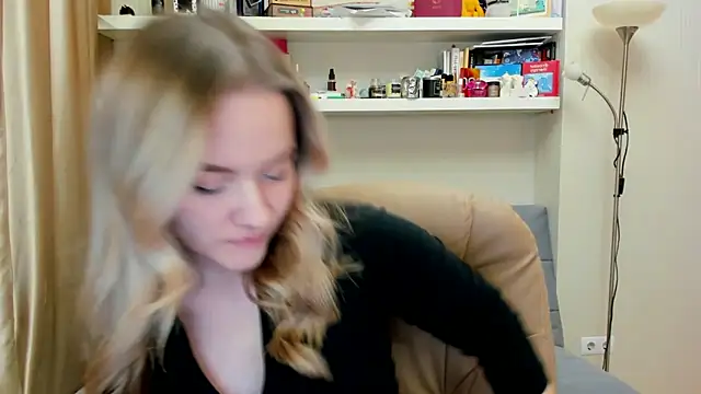 Kara Smith  online show from 01-17-25, 10:34