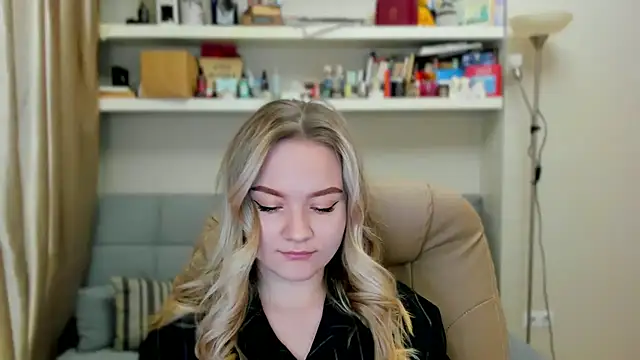 Kara Smith  online show from 11-14-25, 11:19