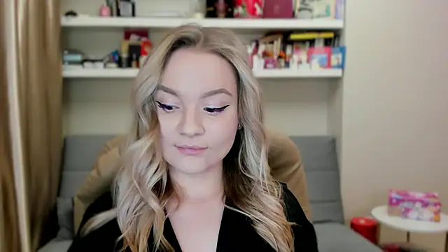 Kara Smith  online show from 03-29-26, 10:33