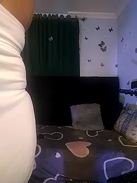 AlexaNovoa  online show from 04-18-26, 12:57