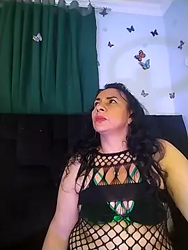 AlexaNovoa  online show from 04-14-26, 01:43