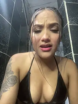 Snapshot of iamsara_21 chatting on 02-06-26, 01:34 iamsara 21 online show from 02-06-26, 01:34