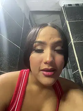 Snapshot of iamsara_21 chatting on 02-12-26, 01:49 iamsara 21 online show from 02-12-26, 01:49