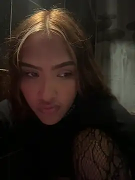 Snapshot of iamsara_21 chatting on 05-26-26, 05:05 iamsara 21 online show from 05-26-26, 05:05