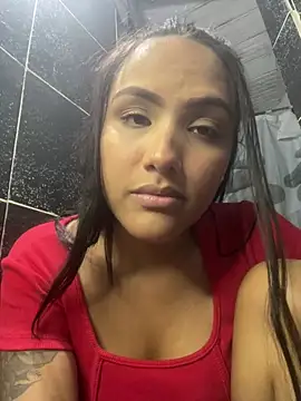 Snapshot of iamsara_21 chatting on 03-01-26, 12:32 iamsara 21 online show from 03-01-26, 12:32