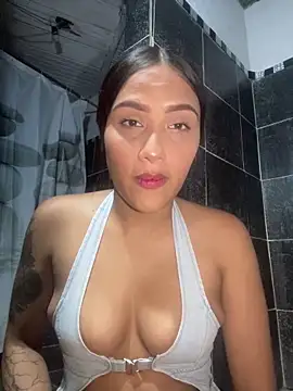 Snapshot of iamsara_21 chatting on 02-01-26, 01:15 iamsara 21 online show from 02-01-26, 01:15