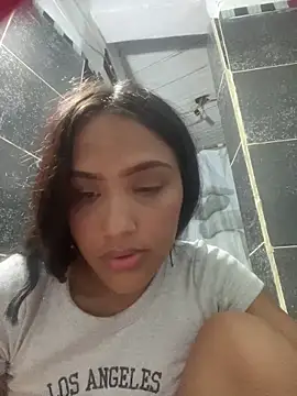 Snapshot of iamsara_21 chatting on 02-22-26, 02:14 iamsara 21 online show from 02-22-26, 02:14