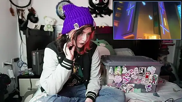 Devil And Princess online show from 11-12-25, 01:54